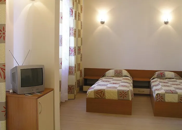 Хотел хотел дружба